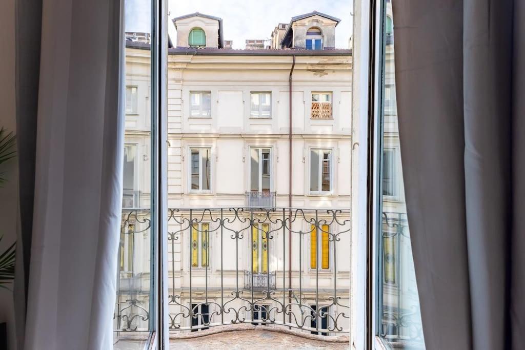 Historical Suite - Pieno Centro - Porta Nuova- Piazza Castello Torino Esterno foto